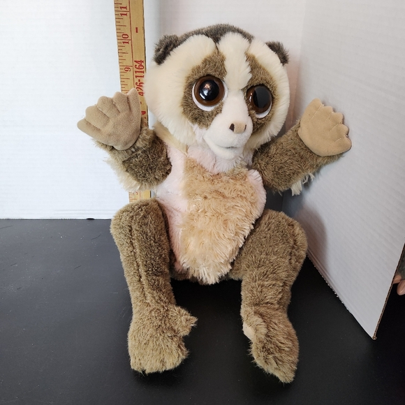Folkmanis Slow Loris Puppet - Retired - Picture 10 of 10